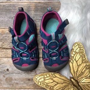 Keen Sandals Toddler Girls 7 Newport Blue Pink
